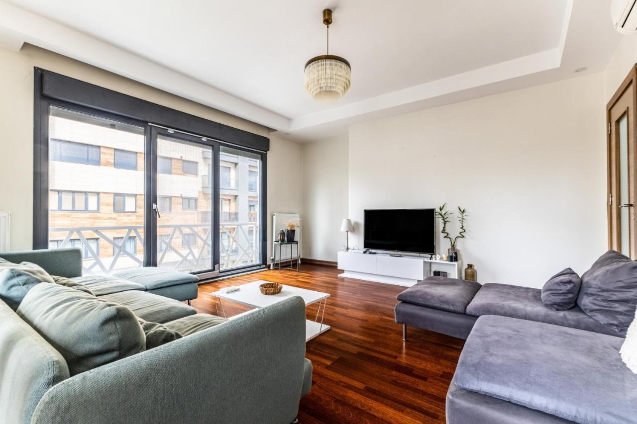 Spacious Flat Near Bagdat Avenue In Suadiye Apartment Истанбул Екстериор снимка
